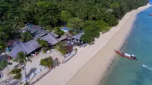 何氏電車海灘度假村飯店Mayalay Beach Resort