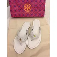 在飛比找蝦皮購物優惠-TORY BURCH 品牌小LOGO夾腳拖鞋-白色