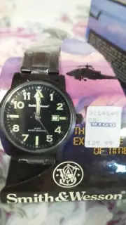 NWT Smith & Wesson Pilot 30m Water Resistant Watch Metal Band $129.99 date NEW