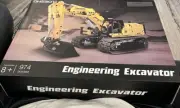 ONEBOT ENGINEERING EXCAVATOR MODEL KIT UNOPENED MODEL NO OBWJJ57AIQI