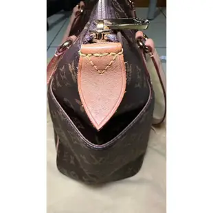 「二手」LV LOUIS VUITTON (LV路易威登)  M56689 經典款 絕版品 經典字紋肩背Totally