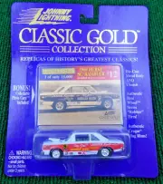 Vintage 1999 JOHNNY LIGHTNING CLASSIC GOLD HURST RAMBLER (50184)