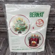 BERNAT Kit Christmas Stichery 7" Round Frame - Fireplace Tree #WS9247 (SEALED)