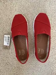 TOMS Unisex Classic Red Canvas Alpargata Sneakers Orginal 10010534 Size Youth 1