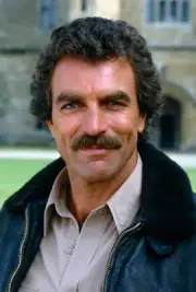 Tom Selleck on Magnum PI 1985 TV OLD PHOTO 11