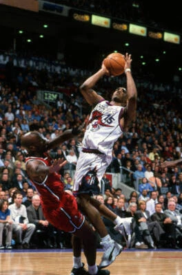 Toronto Raptors Vince Carter vs Miami Heat at Air Canada Centre To- Old Photo 1