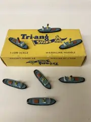 Tri-ang Ships Minic Tug 12-M731 1:1200 Scale Later Plastic Funnel Version