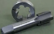 SAVAGE Large Shank, tap & die set 1 & 1/8 inch x 20 TPI