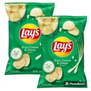 Lay's SOUR CREAM & ONION Potato Chips, 7.75 Ounce (2 Bags)