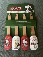 PEANUTS MINI SPATULA SET OF 4 SNOOPY CHARLIE BROWN WOODSTOCK CHRISTMAS NEW.