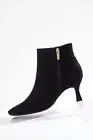 New GATO Black Faux Suede Pointed Toe Kitten Heel Ankle Boot Bootie Sz 12W