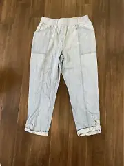 Chicos Chambray Roll Tab Pull On Cargo Pants Size 1.5= Size 10