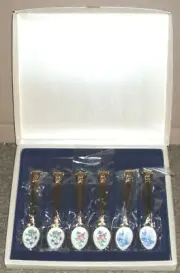 MIKASA, BLUME ELEGANT PORCELAIN GOLD TEA / COFFEE / EXPRESSO SPOON SET OF 6 NEW