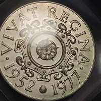 在飛比找Yahoo!奇摩拍賣優惠-外國錢幣 收藏錢 伊麗莎白二世登基25周年銀章，品相unc，