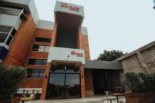 磚石飯店The Bricks Hotel