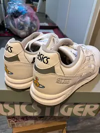 在飛比找Yahoo!奇摩拍賣優惠-Asics X Vivienne Westwood