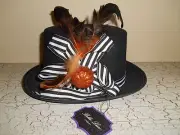 BELLA LUX Black Halloween Decorated Derby Hat with Pumpkin Feathers