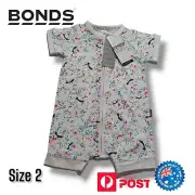 Bonds Baby Size 2 Short Sleeve Zip Romper Wondersuit White with Stars
