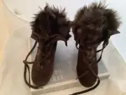 STUART WEITZMAN PILOT COFFE VELOUR BOOTS NATURAL FUR SIZE 7 M