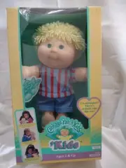 Blonde Green eyed Boy 1992 Cabbage Patch Kids Doll New in box