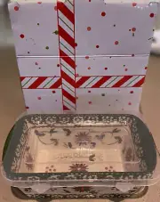 New In Box Temp-tations Mini 12 oz Stoneware Loaf Pan with Lid Holiday Pattern