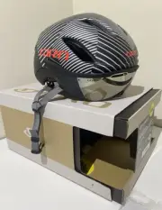 Giro Vanquish MIPS Matte Dazzle Medium Black And White Cycling Helmet.