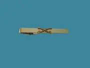 U.S MILITARY CAVALRY CROSS SABERS SWORDS TIE BAR TIE TAC ARMY CAV U.S.A MADE