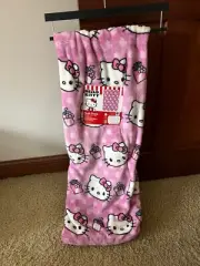 Hello kitty plush pink throw blanket 50 x70 NWT