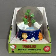 New Peanuts Holiday Musical Waterglobe O Christmas Tree Linus Lucy Disney