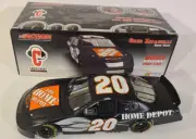2005 TONY STEWART Home Depot Test Car 1:24 GREG ZIPADELLI Autographed Crew Chief