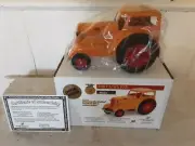 ERTL Minneapolis Moline UDLX Comfort Cab Tractor 2007 Iowa FFA diecast NIB 1/16