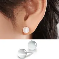 在飛比找momo購物網優惠-【Emi 艾迷】韓系簡單氣質輕透白色貓眼石925銀針耳環