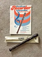 Yamaha SOPRANO RECORDER BAROQUE + Case + Instruction Book - Brand New