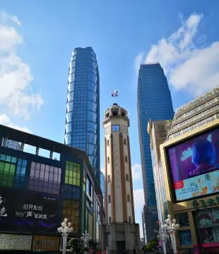 美宿天晴酒店(重慶解放碑洪崖洞店)Meisu Tianqing Hotel (Chongqing Jiefangbei Hongyadong)