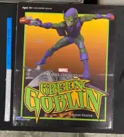 2019 Diamond Marvel Premier Collection Green Goblin Resign Statue! In Box! (NH)