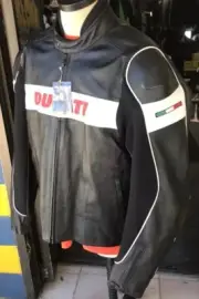 NWTS Dainese Ducati "Hi-Tech" Pelle Ducati Ukraine Made 62 EURO - XXXL.
