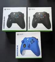 [NEW BUNDLE] Xbox Wireless Controller Bundle - 2X Carbon Black, 1X Shock Blue