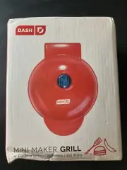 DASH Mini Maker Hamburger Grill with 4" Cooking Surface 350 Watts New Red