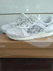 ASICS × atmos Sports Style Shoes GEL-LYTE III OG PYTHON 1201A807 WHITE 27cm US9