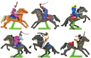 Britains Deetail Mounted Arabs - Painted Plastic Toy Soldiers set 7789 - RARE!