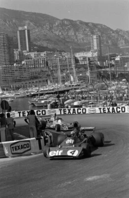Patrick Depailler Tyrrell 006 Ford leads Henri Pescarolo BRM P160E Old Photo