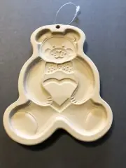 PAMPERED CHEF 1991 TEDDY BEAR COOKIE MOLD STONEWEAR