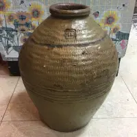 在飛比找蝦皮購物優惠-百年老甕 老酒甕 酒甕 老甕 百年老甕 早期老酒甕 早期酒甕