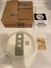 New In Box Vintage Amway E-8964 Smoke Detector See Video of Battery Test.