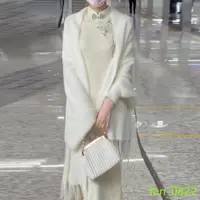 在飛比找蝦皮購物優惠-【FAN】白色流蘇旗袍披肩 斗篷披肩 針織披肩 毯子披肩 外