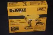 DEWALT DCF840D1 20V MAX BRUSHLESS 1/4" IMPACT DRIVER KIT - NEW SEALED IN BOX