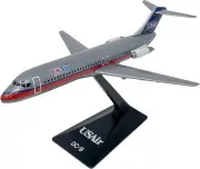 Flight Miniatures USAir Douglas DC-9 Desk Top Display Jet Model 1/200 Airplane