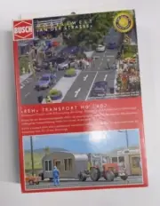 Busch 1407 1:87 Trailer w/Aluminum Building