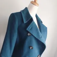 在飛比找PopChill優惠-[二手] 湖水藍軍裝風修身款毛大衣外套長版