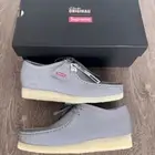 SUPREME SS25 CLARKS ORIGINALS REFLECTIVE WALLABEE 3M SILVER GREY SZ 8.5-11